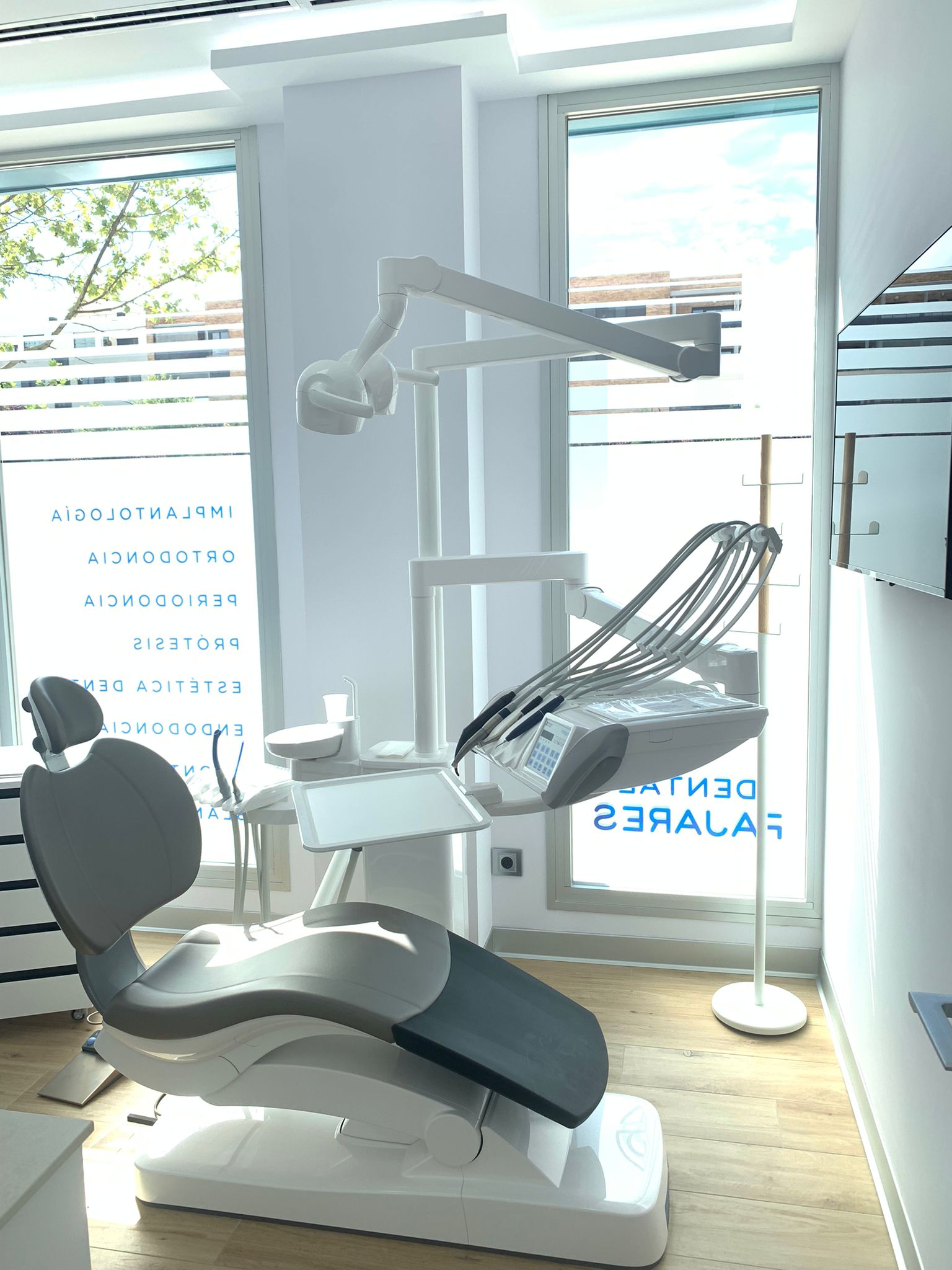 clinica dental alcobendas dentalpajares.com